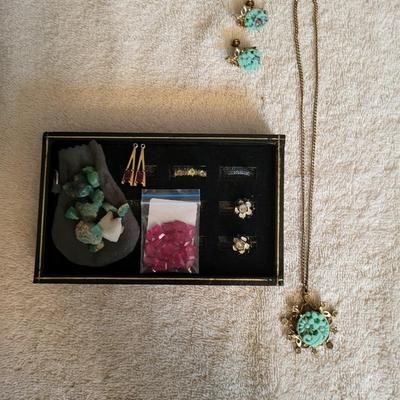 BAKELITE NECKLACE AND EARRING SET AND MORE