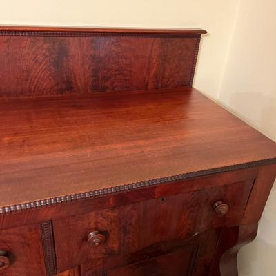 Antique Mahogany Wood Credenza Sideboard w Key