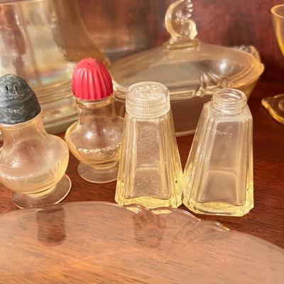 Big Lot Vintage Yellow Glass - Carnival, Amber, Depression