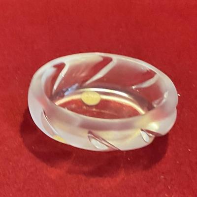 Small Lalique oval frosted dish