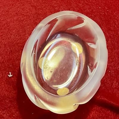 Small Lalique oval frosted dish
