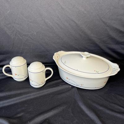 Lot 104 Gorham Ariana