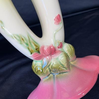 Lot 105 Hull pottery