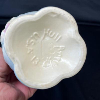 Lot 105 Hull pottery