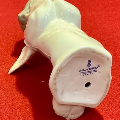 Lladro angle figure, kneeling baby angle