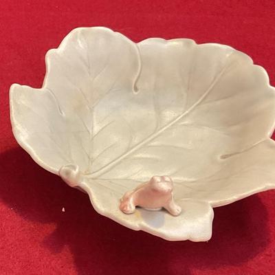 Fitz And Floyd leaf bowl with frog
