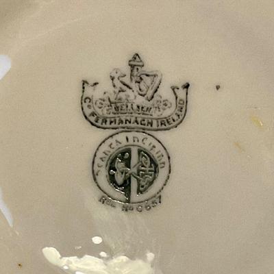 Belleek Irish pottery cake plate with basket weave pattern and clovers