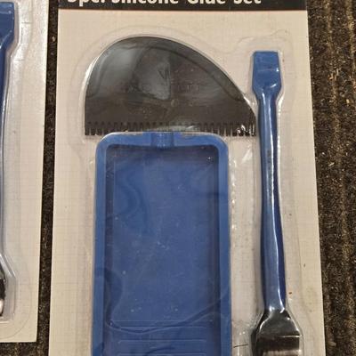 New in Packages - (2) Silicone Glue Sets and Glue Tools