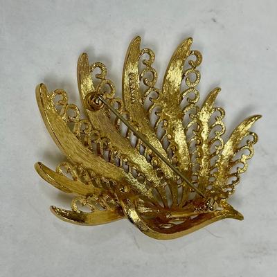 Monet Gold-Tone Frond Leaf Brooch Pin signed
