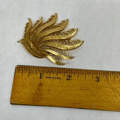 Monet Gold-Tone Frond Leaf Brooch Pin signed