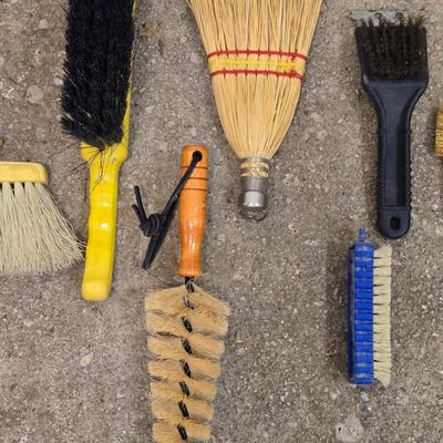 Mixed Lot of Brushes