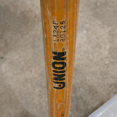 Union Metal Snow Shovel