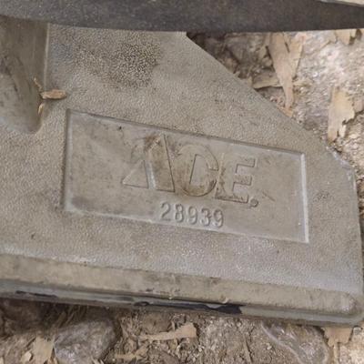 Miter and Leveling Tool