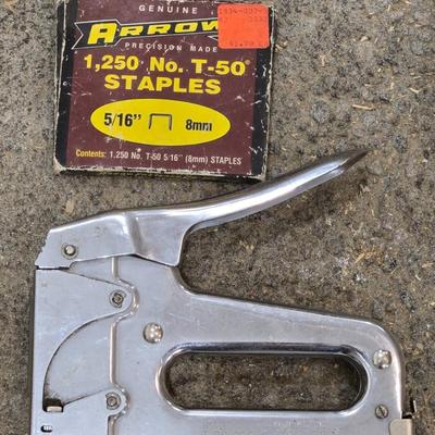 Arrow Stapler and Staples