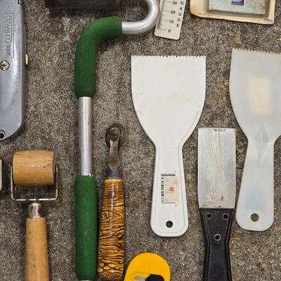 Paint Brush & More Lot