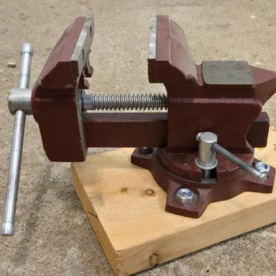 Home 204 Heavy Metal Vise