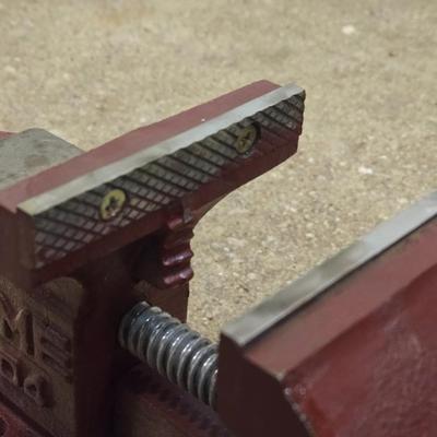 Home 204 Heavy Metal Vise