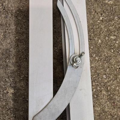 Table Saw Angle Cutting Jig for Creating Tapered Cuts