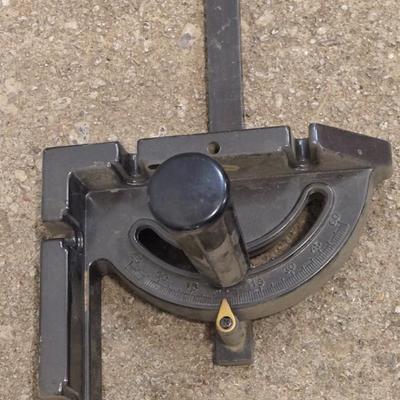 Right Angle Miter Gauge