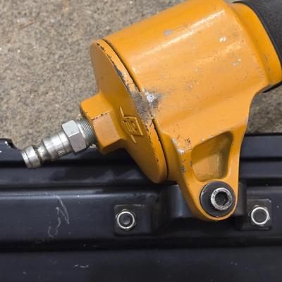 Stanley Bostitch Pneumatic Framing Nail Gun