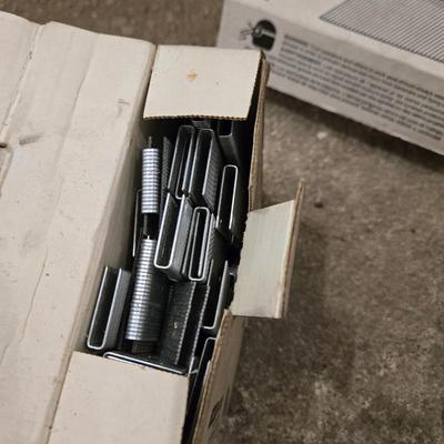 Finishing Nails and Staples for Pneumatic Tools