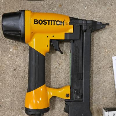 Bostitch SX150 with Case, Instructions, and Pneumatic Tool Lubricant