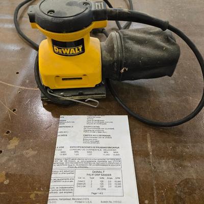 Dewalt Palm Sander with Instructions