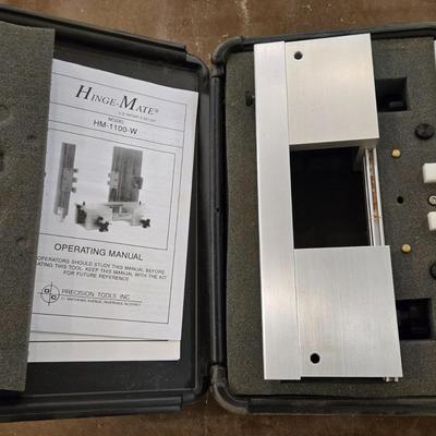 Hinge Mate with Case & Instructions