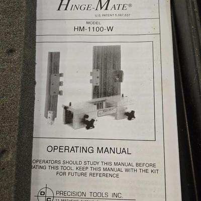 Hinge Mate with Case & Instructions
