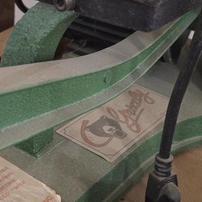 Grizzly Scroll Saw