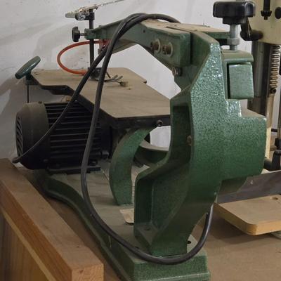 Grizzly Scroll Saw