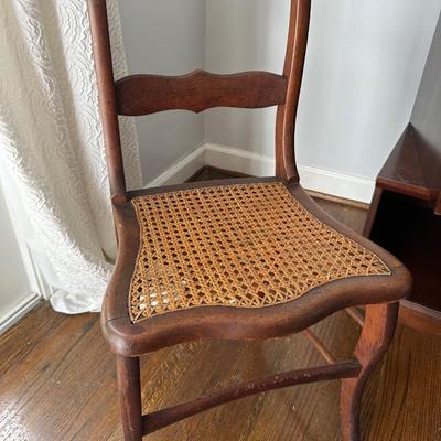 CANE SEAT VINTAGE CHAIR