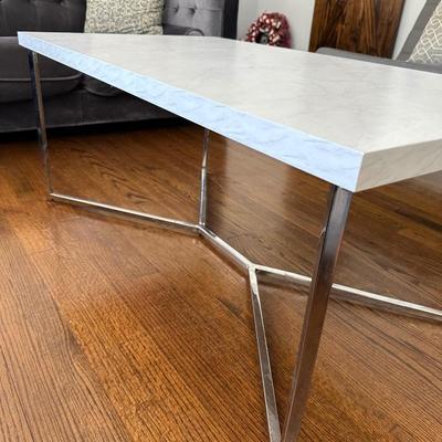 MODERN COFFEE TABLE