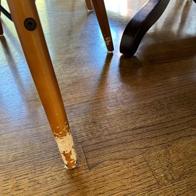 PROJECT DINING TABLE