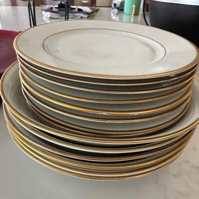 MISC GLASSWARE LOT
