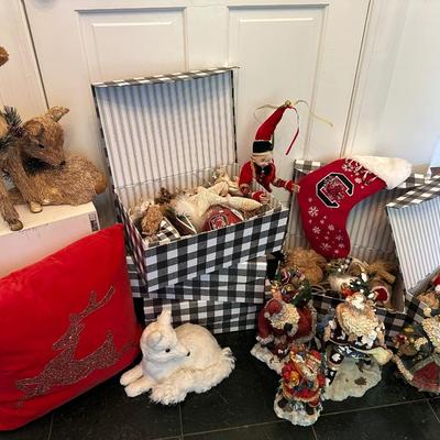 CHRISTMAS DÉCOR LOT