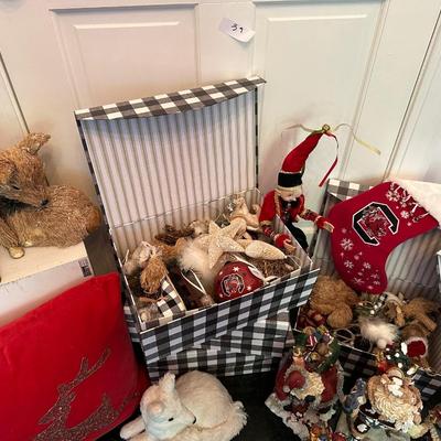 CHRISTMAS DÉCOR LOT