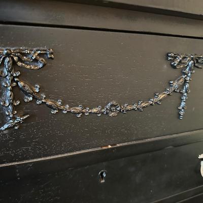 SMALL VINTAGE PAINTED BUFFET