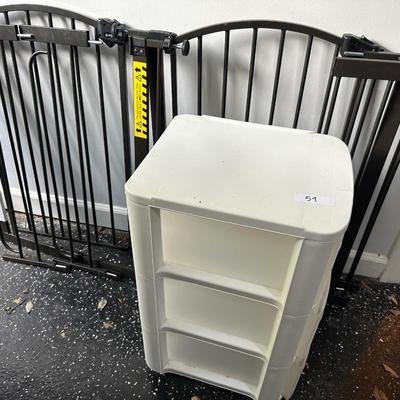 PAIR BABY-PET GATES, ORGANIZER