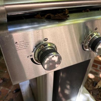 GAS GRILL