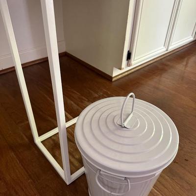 MISC HOUSEHOLD ITEMS
