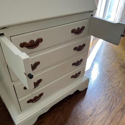 VINTAGE SMALL SPACE ETHAN ALLEN SECRETARY