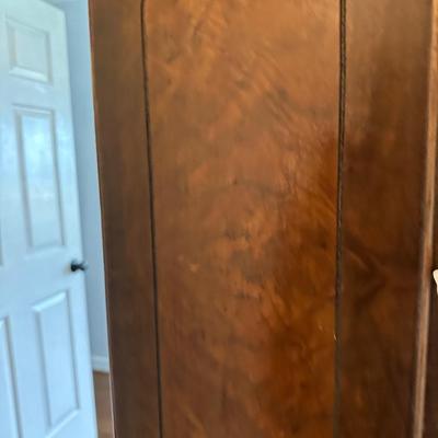 VINTAGE CHINA CABINET