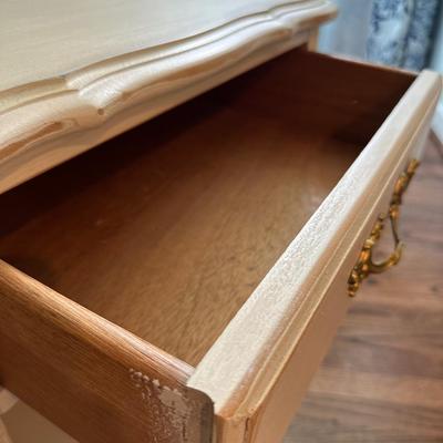 PAIR FRENCH PROVINCIAL NIGHTSTANDS
