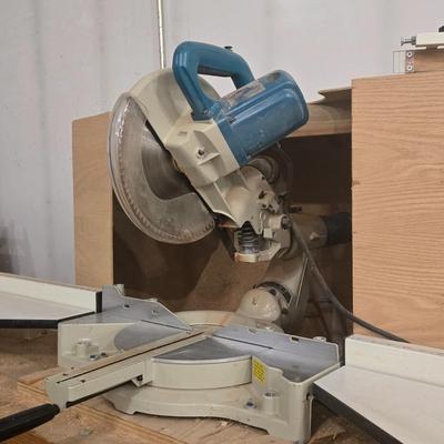 Makita Miter Saw with Side Guide Attachments