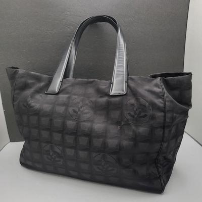 CHANEL Black Nylon Travel Line Signature Tote