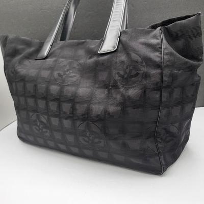 CHANEL Black Nylon Travel Line Signature Tote