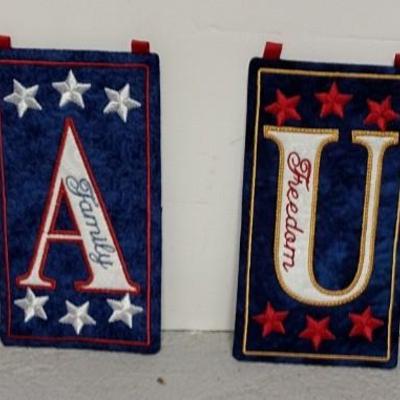 Set of 6 Holiday Embroidery Decor with frame