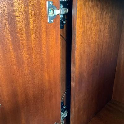 711 Mahogany/Rattan Tack Trim Cabinet With Recessed Doors