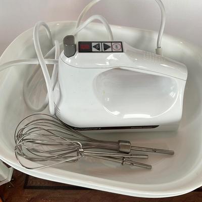 803 Cuisinart Electric Knife & Kitchen-Aid Handmixer Lot
